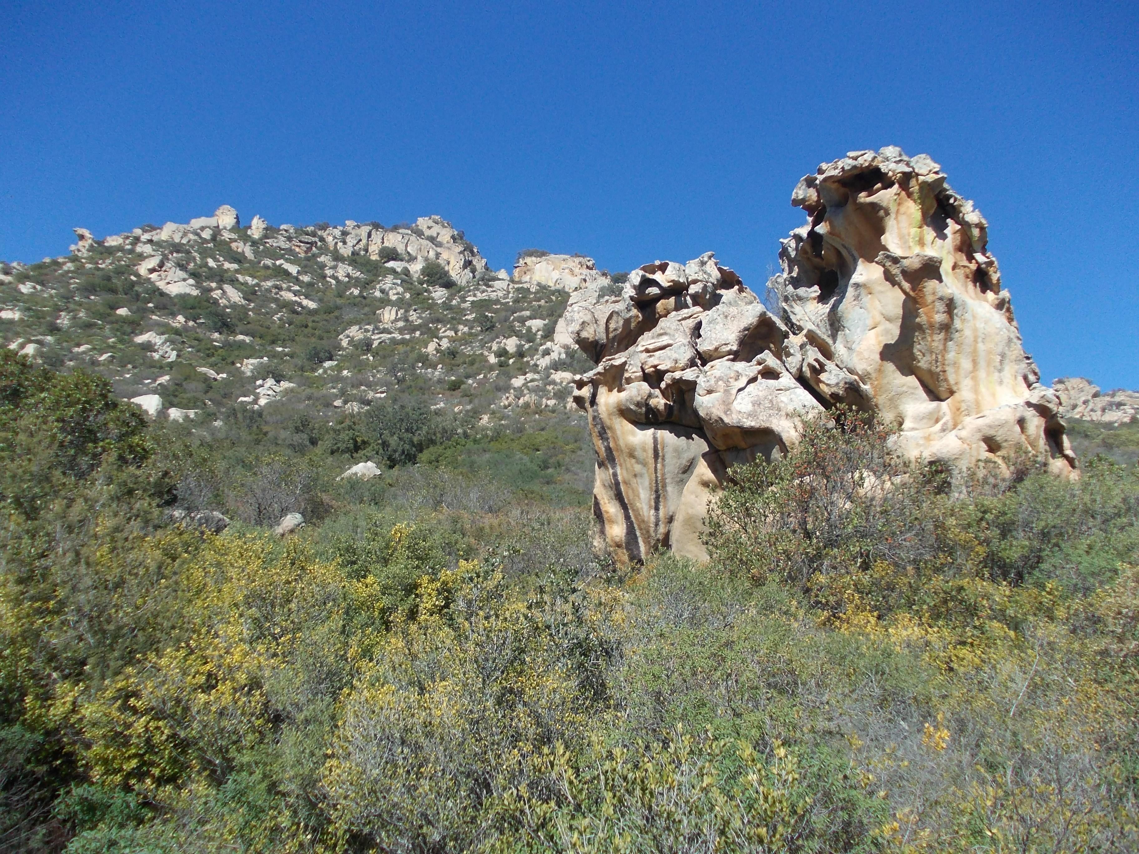 Tafoni pressi di Conca e Garalu, sotto monte Tepilora