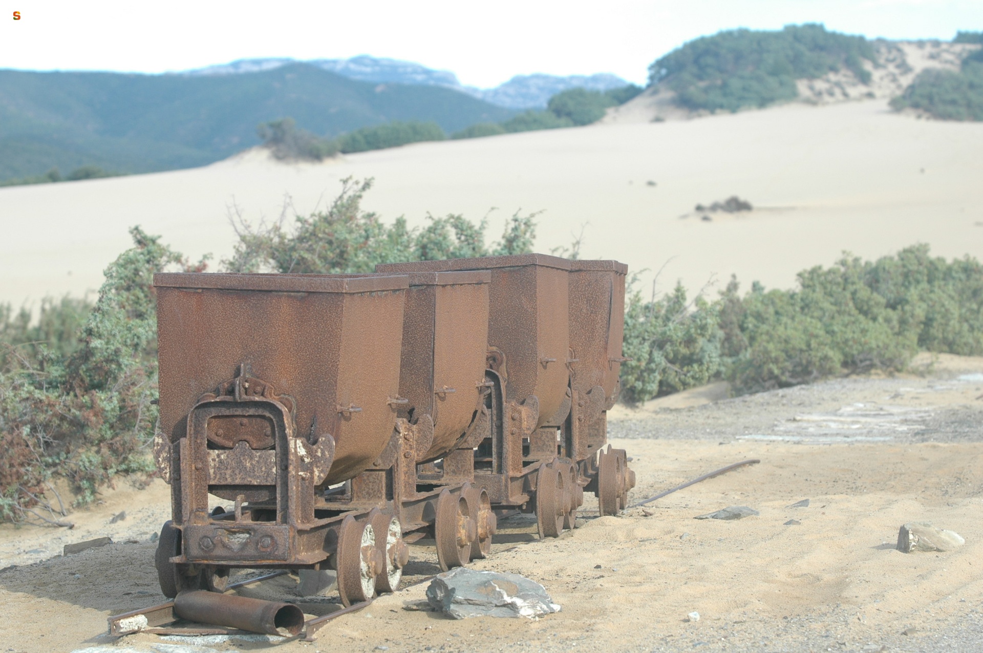 Piscinas, carrelli delle miniere abbandonati