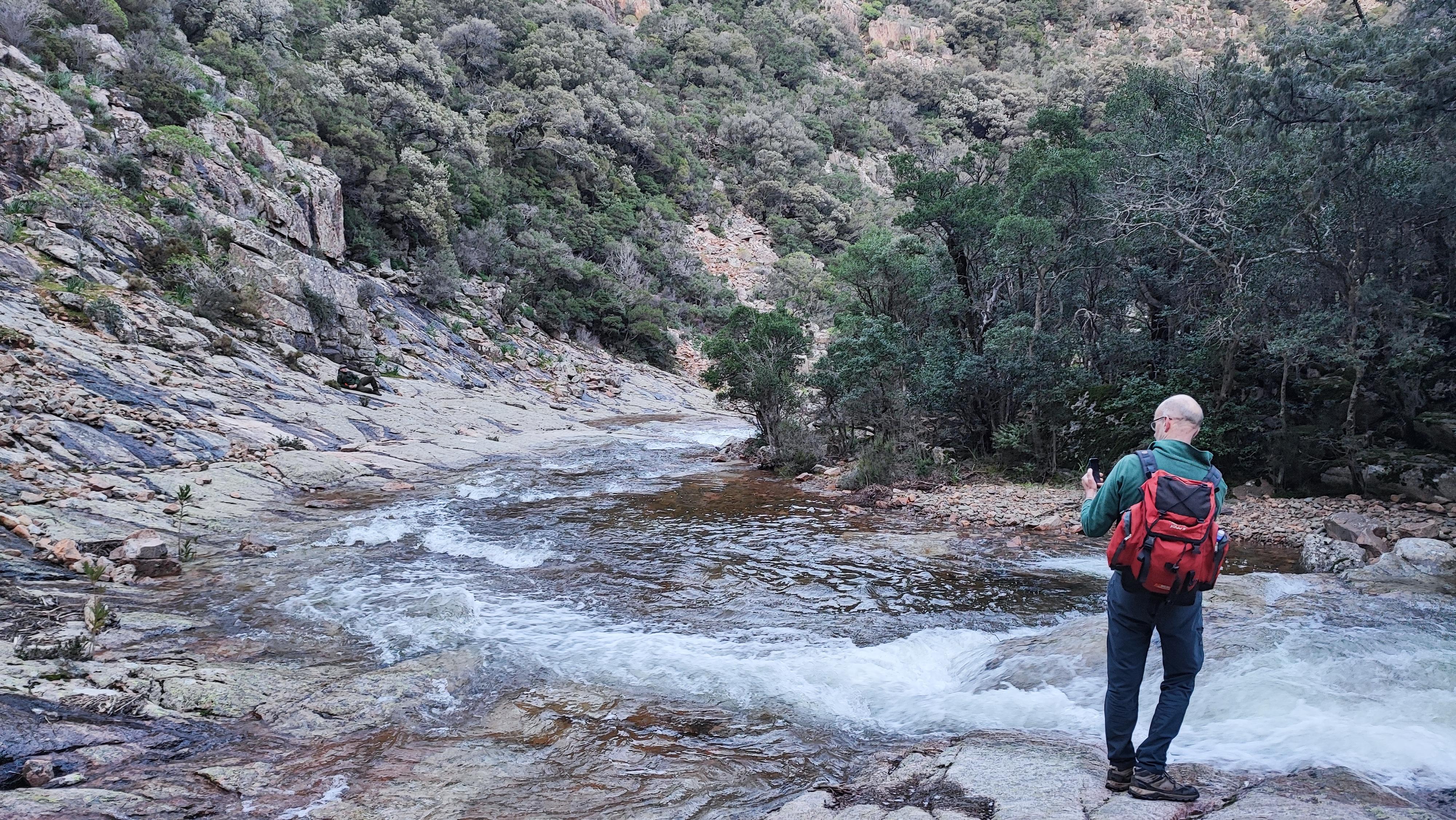 rio Oridda, spalle alla cascata