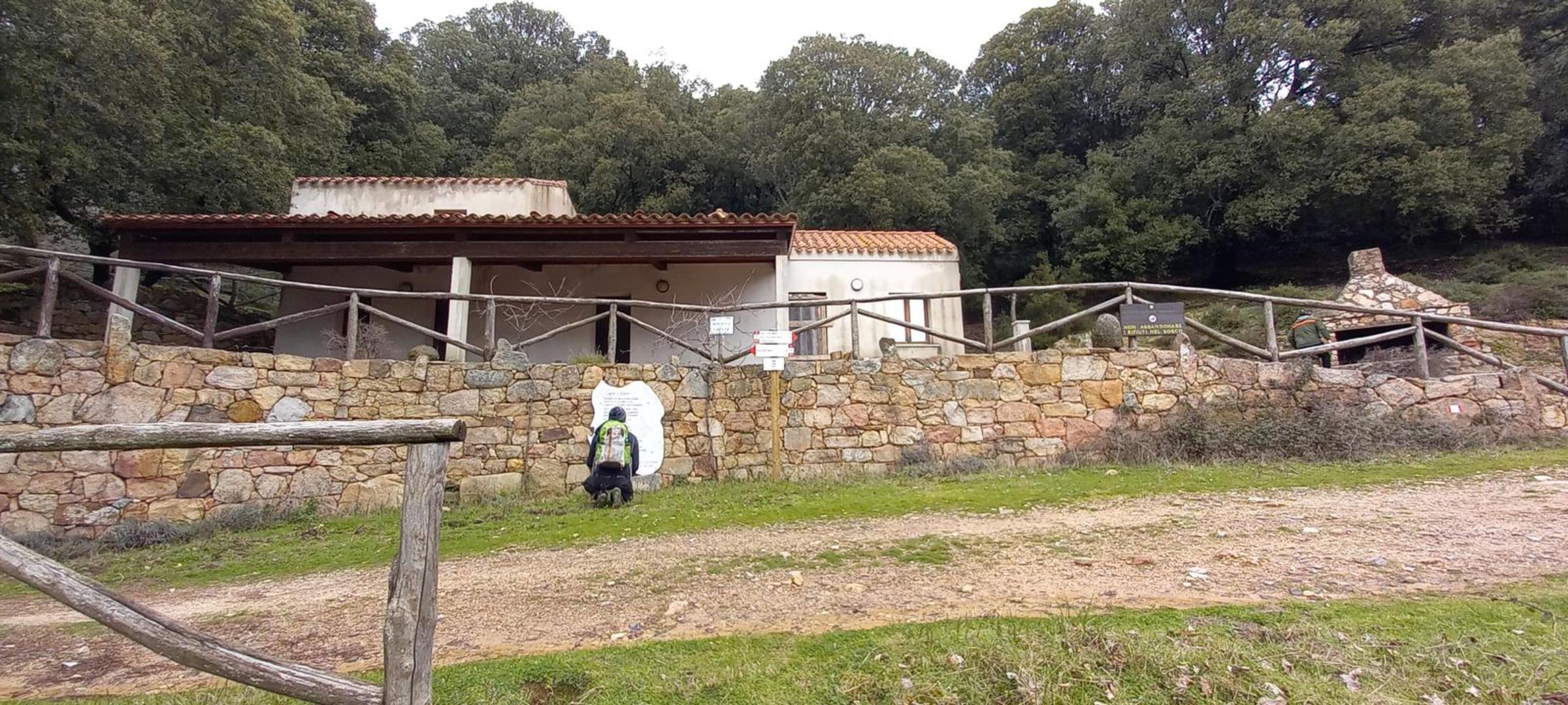Ovile Linas, vista frontale
