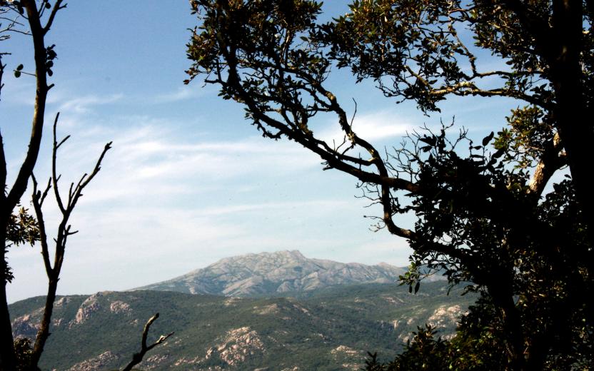 Marganai, panorama verso il massiccio del Monte Linas