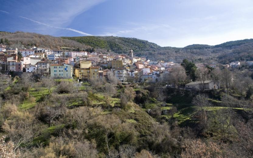 Aritzo, panorama del paese.jpg 