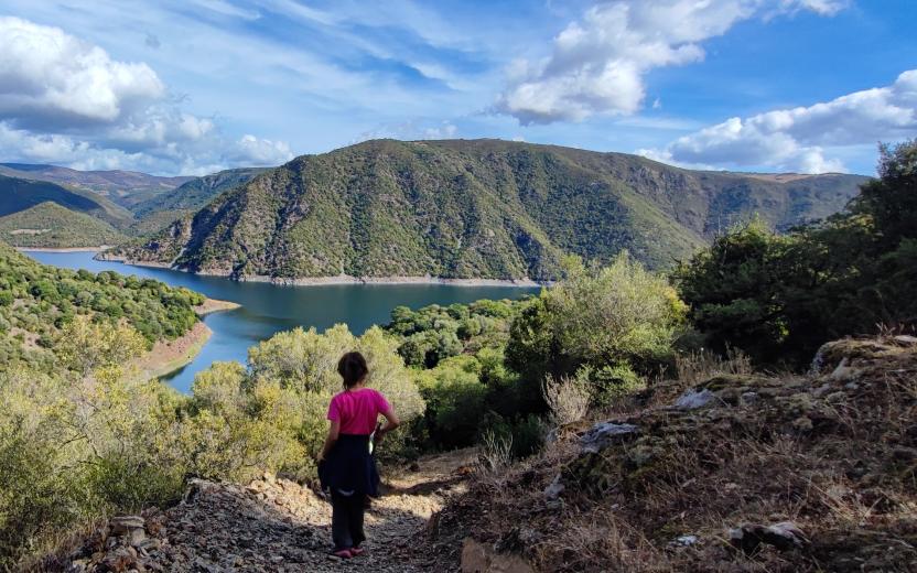 discesa verso il lago del basso Flumendosa