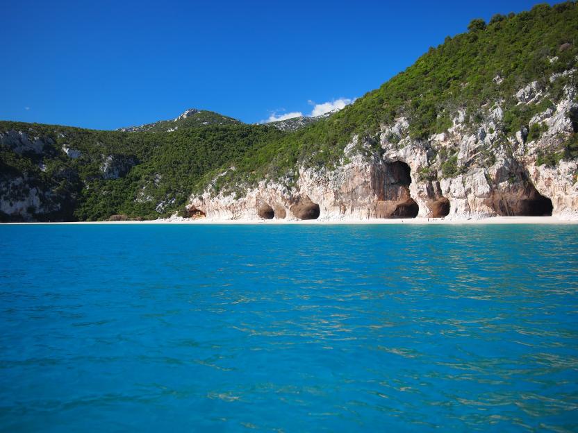 Cala Luna vista dal mare, Dorgali