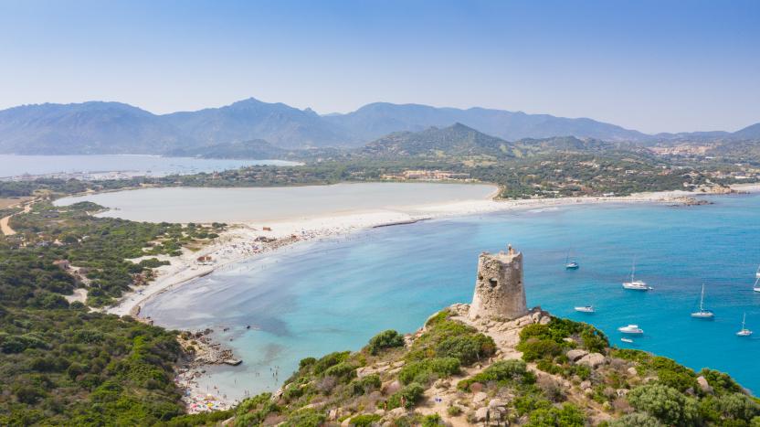Torre di Porto Giunco e vista sullo Stagno di Notteri, Villasimius