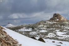 Il Nuraghe di Ruinas e il Monumento Naturale Perda 'e Liana con la neve Il Nuraghe di Ruinas e il Monumento Naturale Perda 'e Liana con la neve
