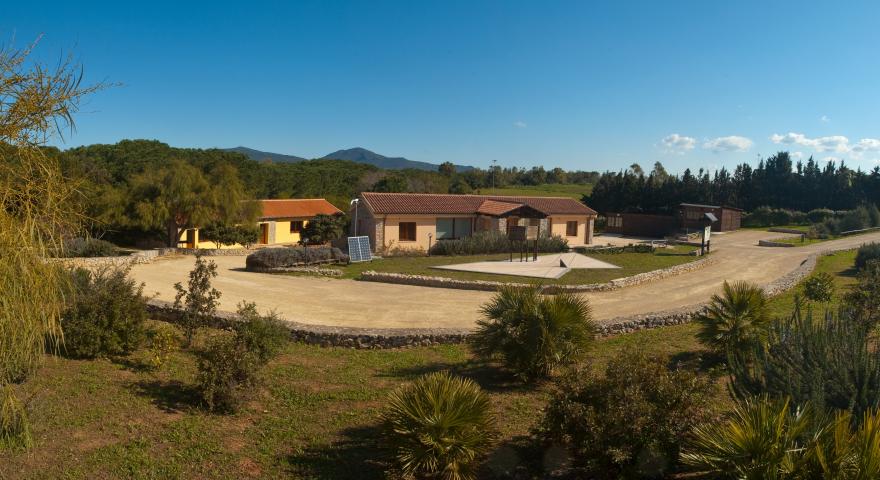il CEAS di Baratz visto dalla strada che ivi conduce il CEAS di Baratz visto dalla strada che ivi conduce