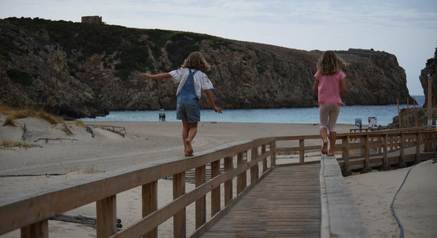 Accesso a Cala Domestica, sentiero 301 Accesso a Cala Domestica, sentiero 301