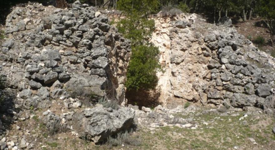 Laconi resti di una vecchia fornace per la produzione della calce