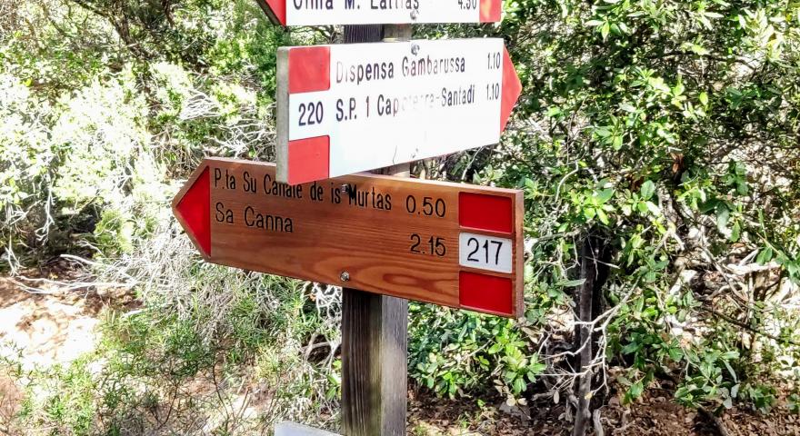 Arcu Sa Grutta, palo con frecce