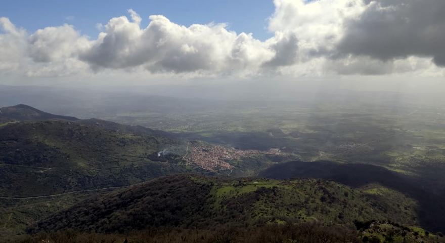 Bolotana dall'alto di Punta Palai, sentiero 640