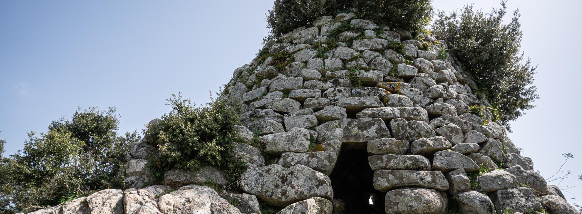 sorgono - nuraghe lò