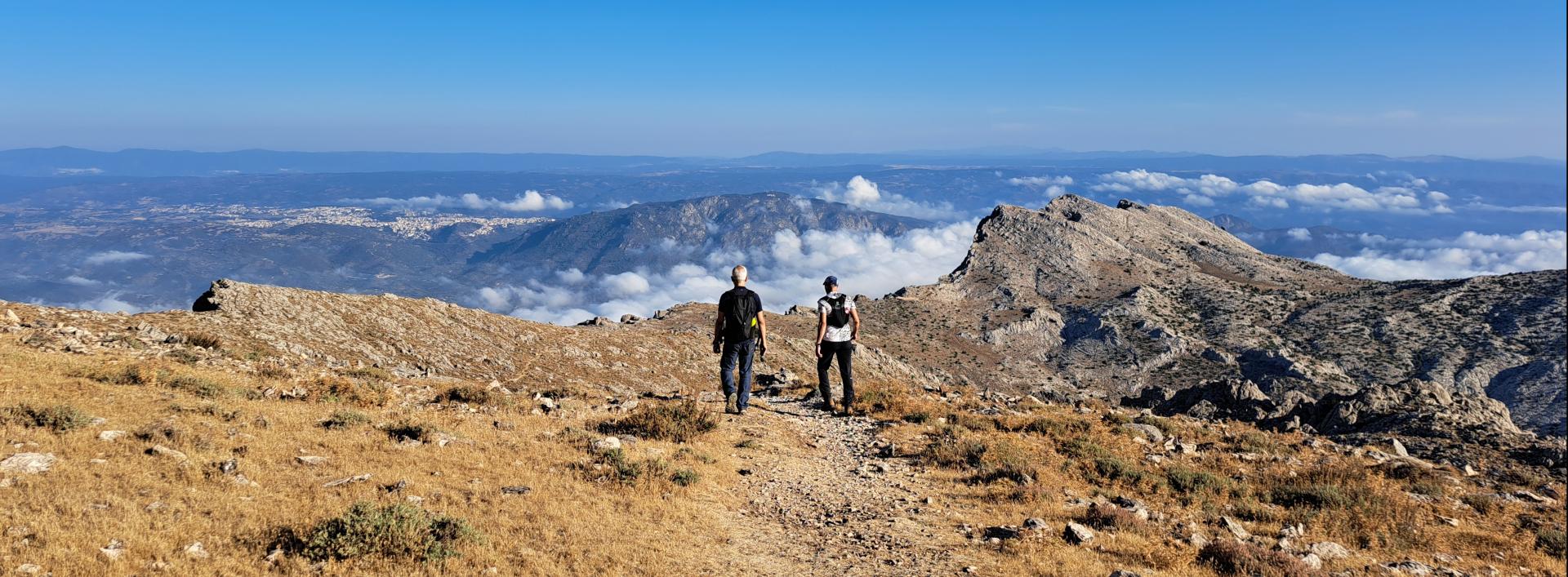 Nuoro e Ortobene visti dal Monte Corrasi, Oliena