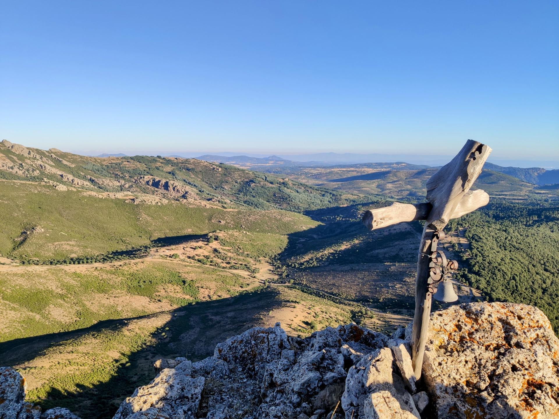 Panorama dalla cima di monte Fumai verso Janna Untana Vona