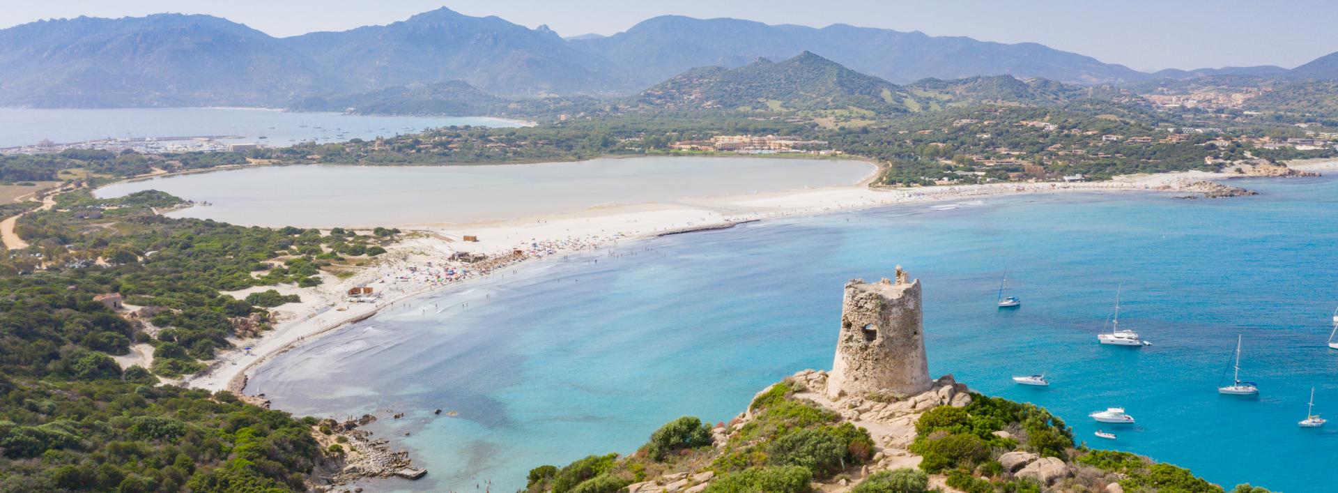 Torre di Porto Giunco e vista sullo Stagno di Notteri, Villasimius