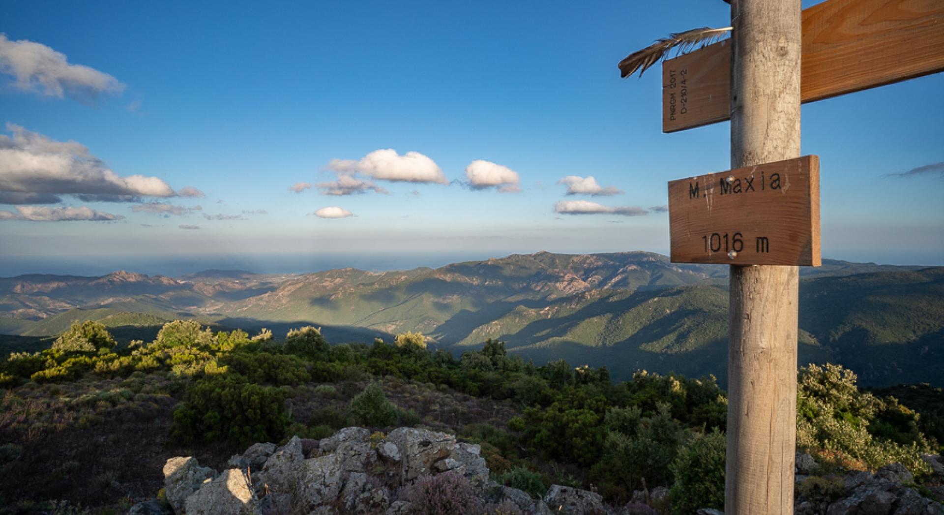 210 -Panorama a Monte Maxia.jpg