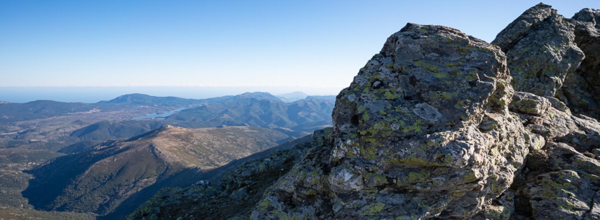 741, 702- Vista verso sudest dalle cime più alte.jpg