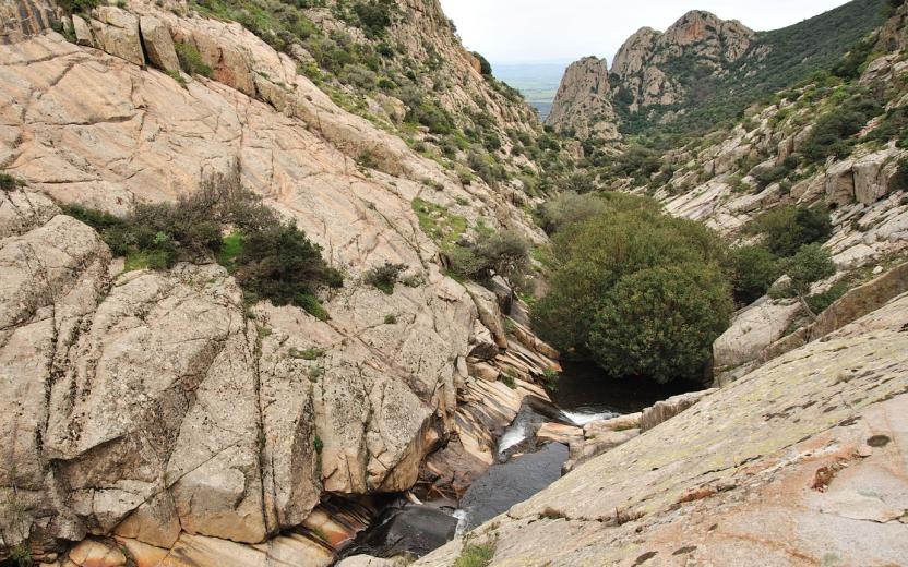Discesa a valle dal rio Coxinas