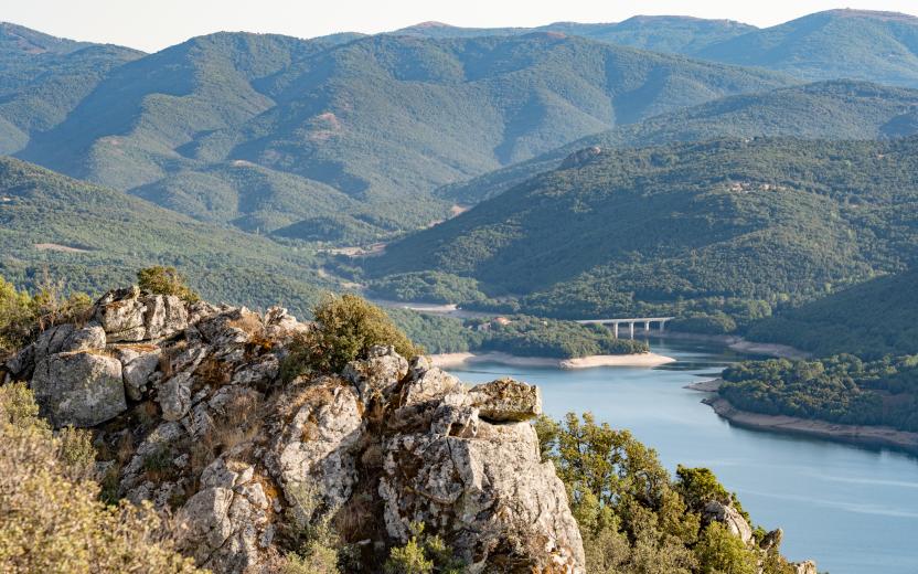 Lungo la discesa verso il lago, Gavoi, sentiero T 601A