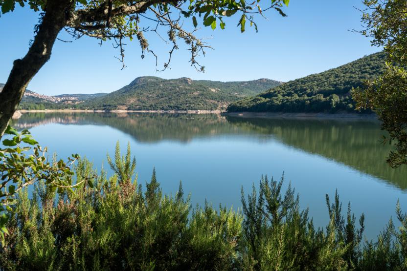 lungo il lago di gusana, nella zona delle fontanelle - Sentiero T531
