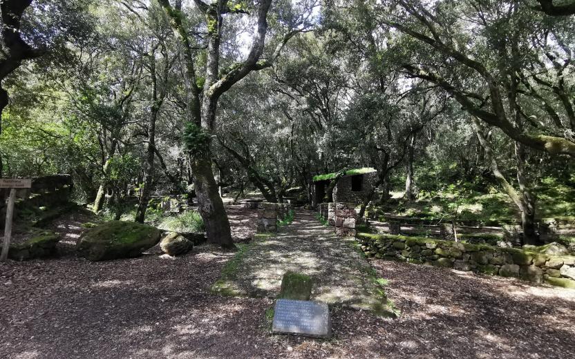 Area pic-nic S'arangiu Aresti, sentiero 435 - Villaurbana