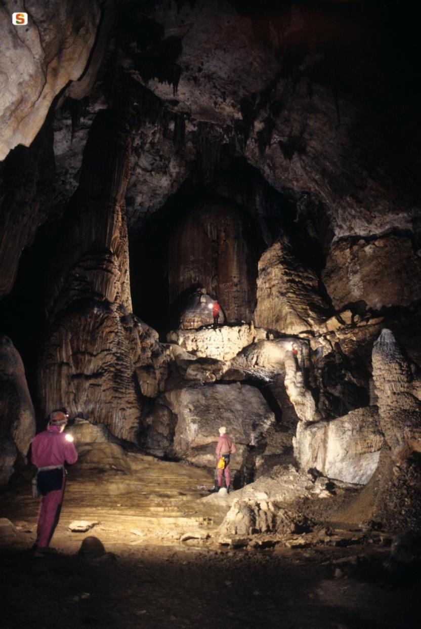 La grotta di Su Marmuri.jpg