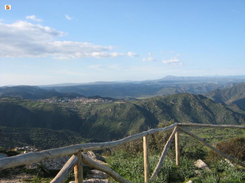 Villasalto, panorama dal Belvedere su Pardu.jpg