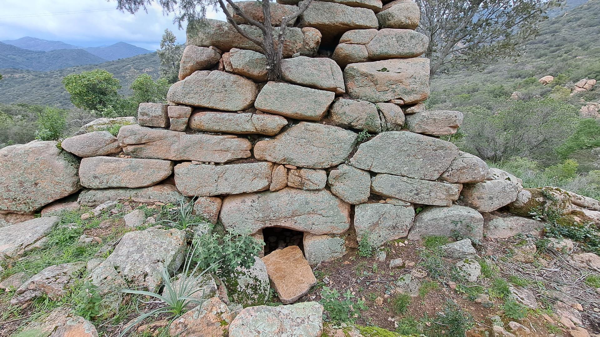 Su Presoni, tomba dei giganti, San Vito