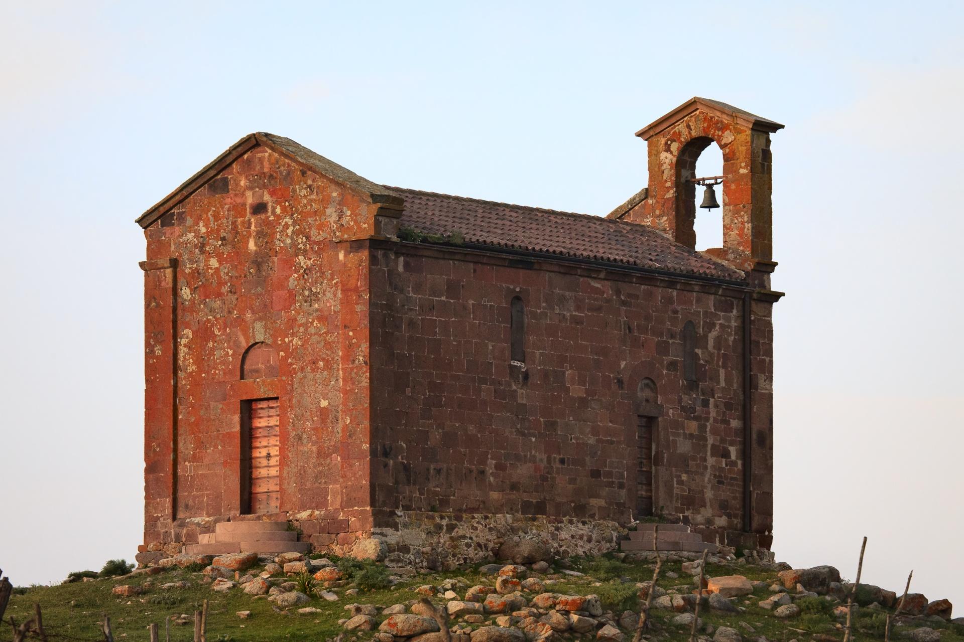 Chiesa di San Saturnino di Usolvisi Bultei.jpg