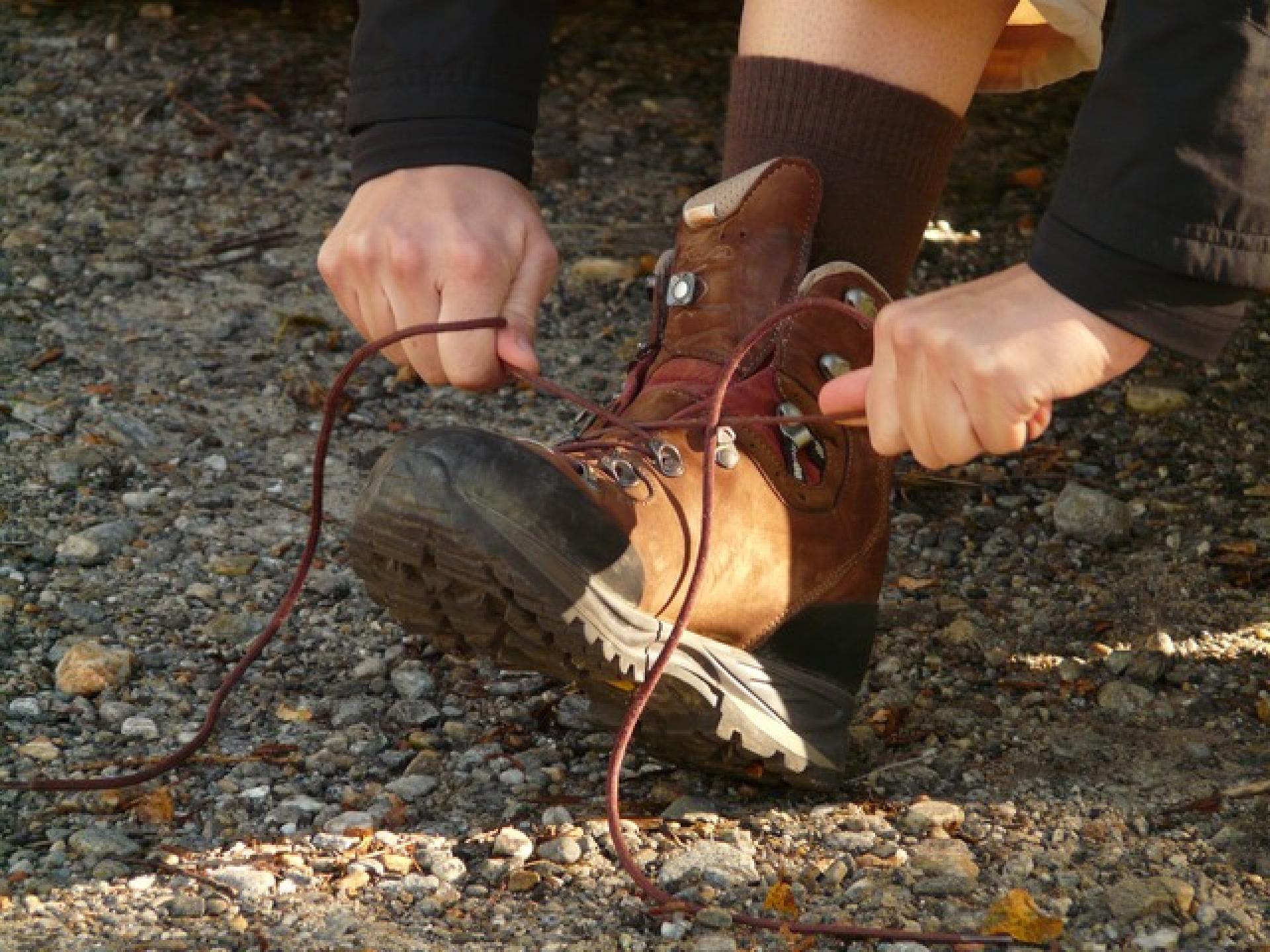 scarponi alti trekking.jpg